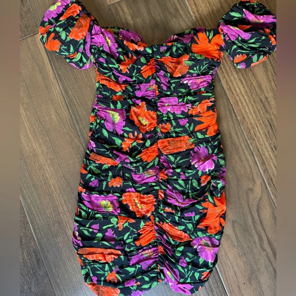 ZARA Floral Off the Shoulder Puff Sleeve Mini Ruched Dress - Picture 6 of 6